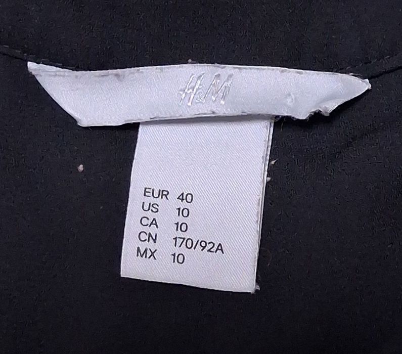 Блузка виконана у стилі Casual
Розмір:: -
Довжина рукава:: 44
Груди:: 48
Довжина:: 65,5
Ціна:: 70
@happiUw