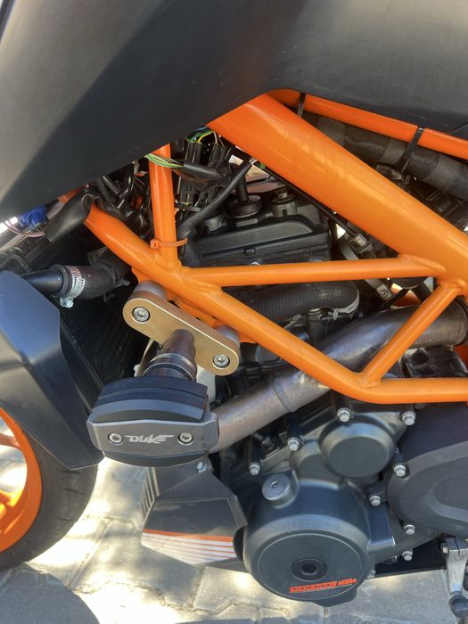 Мотоцикол KTM DUK 390