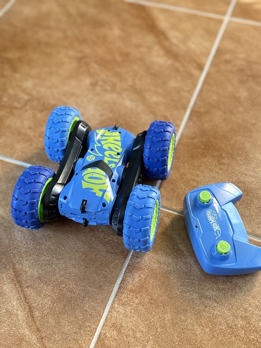 Hot Wheels Twist Shifter RC на радіокеруванні