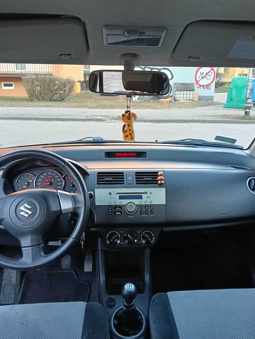 Suzuki Swift 1.3 2010r • Idealny do miasta, dobre wyposażenie, zadbany