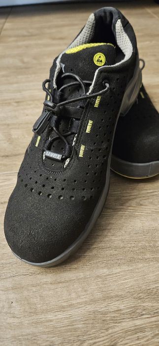 Buty robocze  UVEX r.43