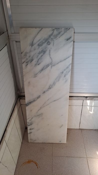 Placa / Pedra com Veios Cinzentos