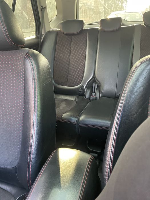 KIA CARENS 2.0 газ/бенз