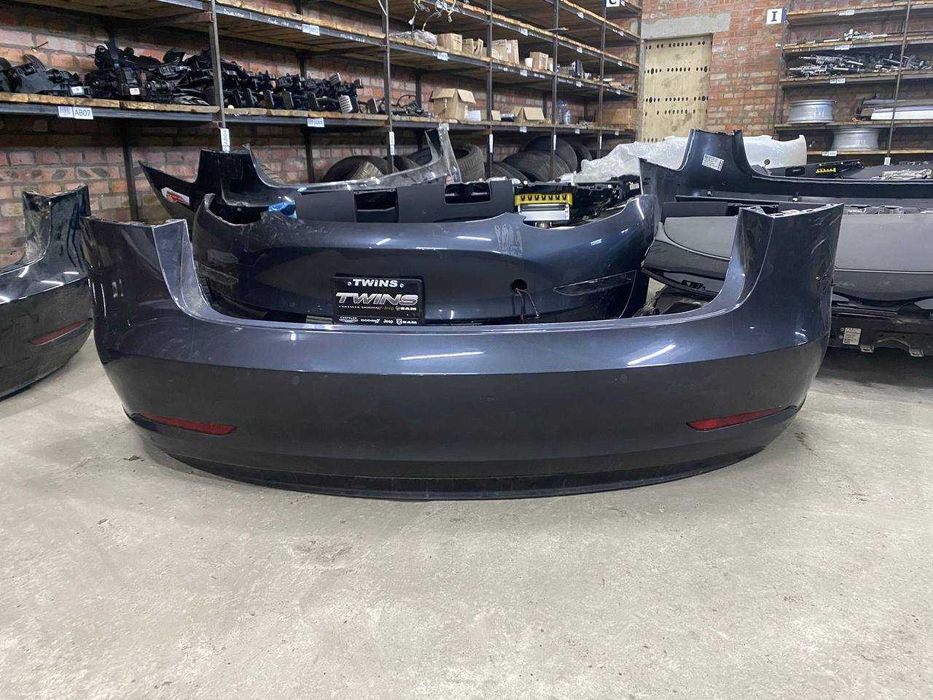 Бампер передній задній Tesla Model 3