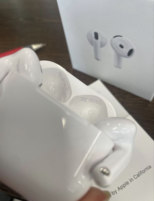 AirPods 4 (Auriculares) Fone