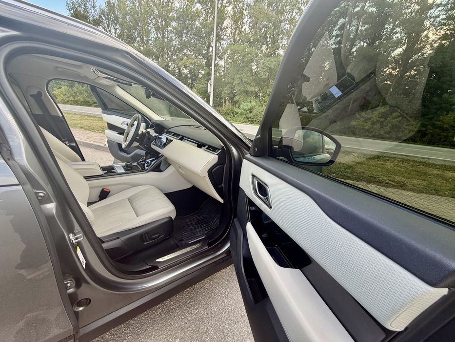 ТЕРМІНОВО     LAND ROVER  VELAR • 2019 • 2.0 T • 280 К.С. • 4X4 • АВТОМАТ