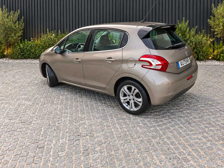 Peugeot 208 1.6 Hdi