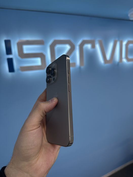 iPhone 16 PRO 128 GB BATERIA 98% GWARANCJA 12 miesiecy !!!