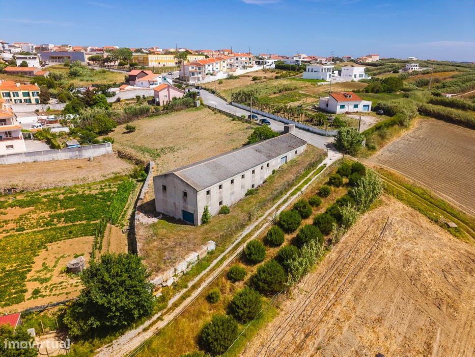 Armazém em terreno com 3.280 m2, VISTA MAR em Ribamar, Lourinhã
