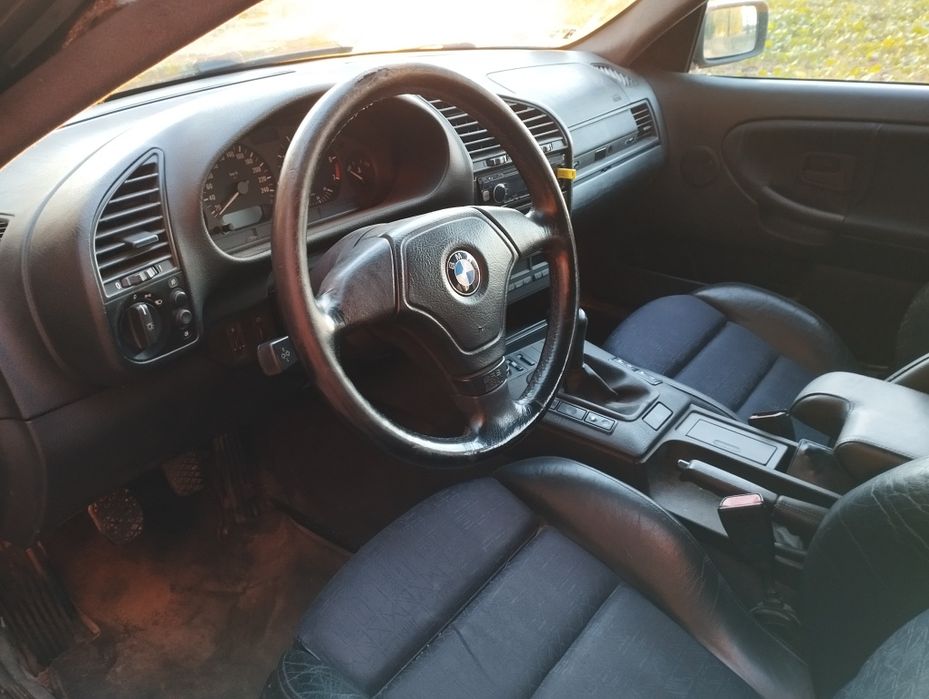 BMW e36 323i Touring