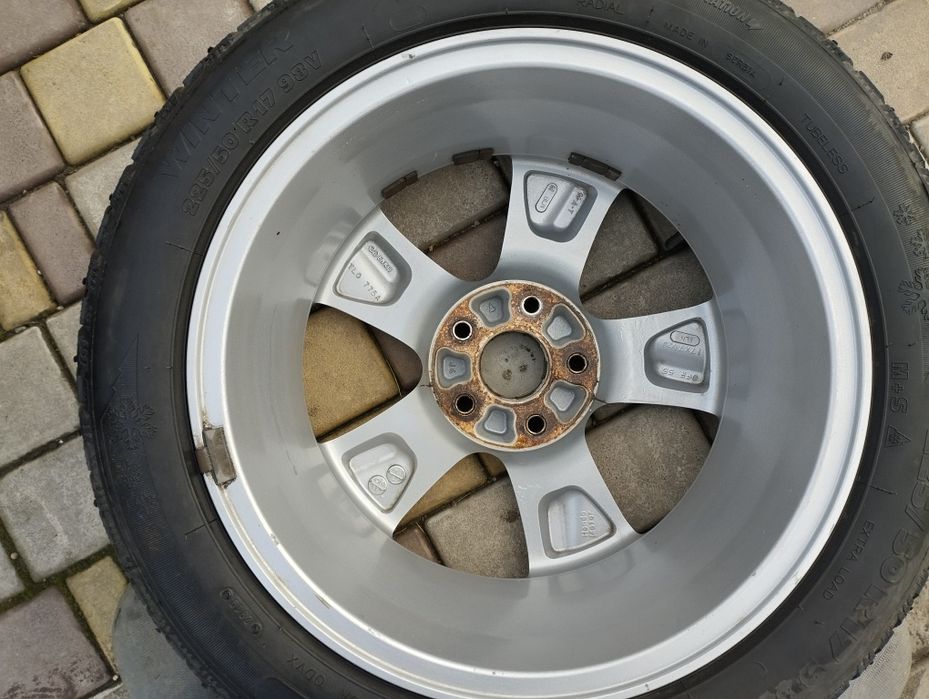 225 50 17 шини+ диски