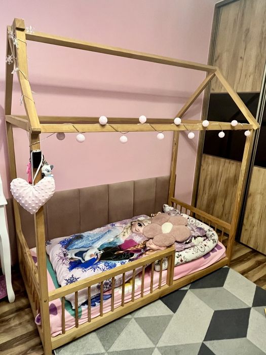 Sprzedam łóżko domek