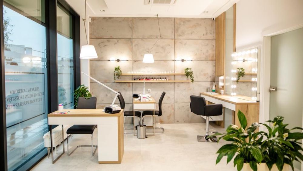 Współpraca / Wynajem stanowisk manicure i pedicure