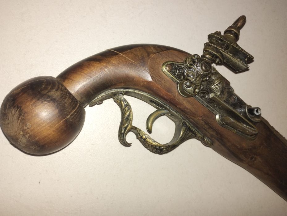 Pistolet skałkowy replika