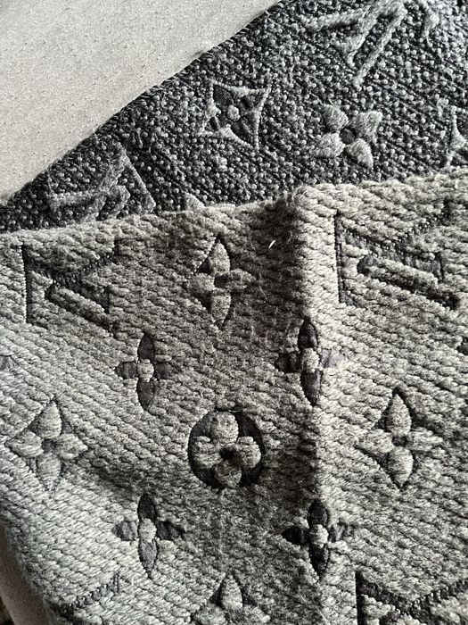 Szalik Louis Vuitton Paris