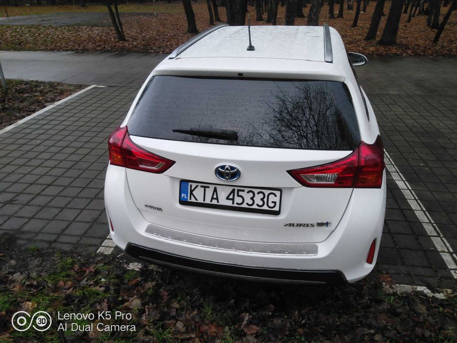 Auris 1.8 hybryda bezawaryjna