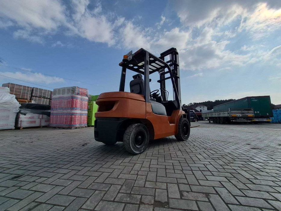 Навантажувач вилковий Toyota 62-7FDF25 2007