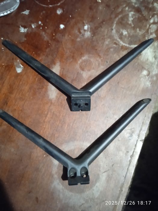 Ножки для ТВ  Kivi