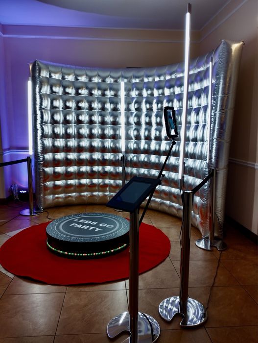 Fotobudka 360 | różowa / złota / srebrna ścianka VIP