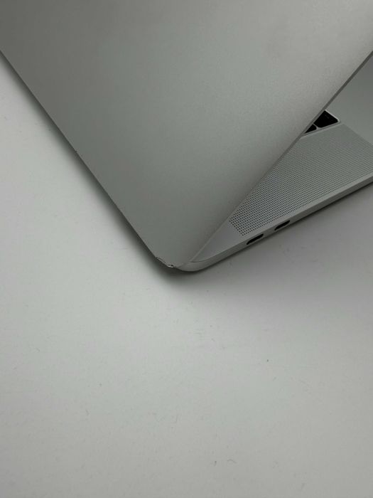 Apple Macbook Pro i7 2.8GHz | 16GB | 512GB