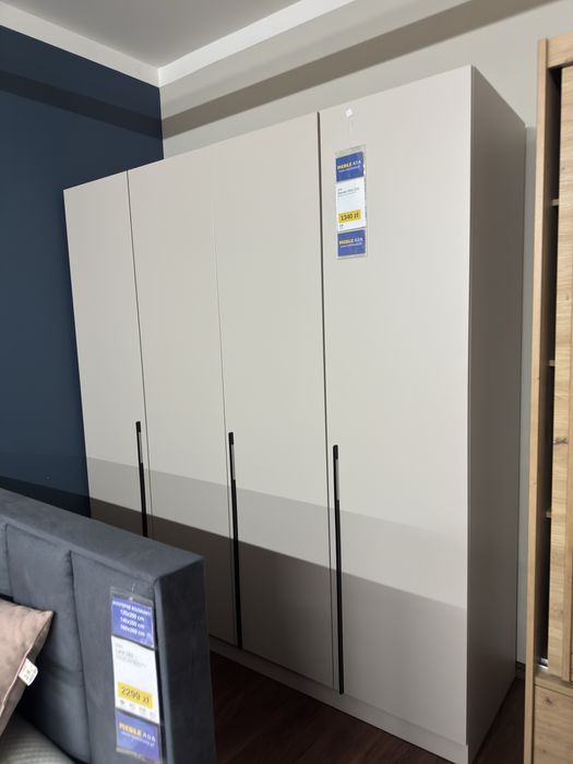 Kaszmirowa szafa otwierana 2 metry