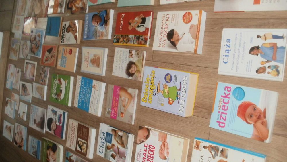 Ciąża, w oczekiwaniu na, pierwszy rok itd.– mega zestaw książek itp.