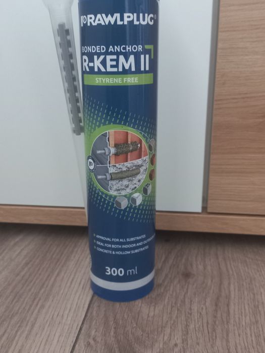 Хімічна котва універсальна