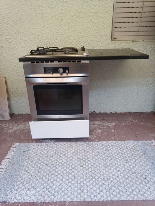Móvel placa forno
