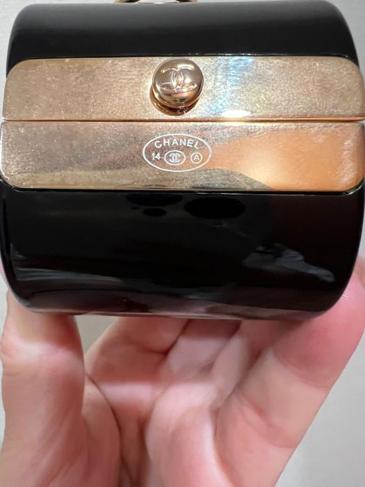 Браслет chanel  .