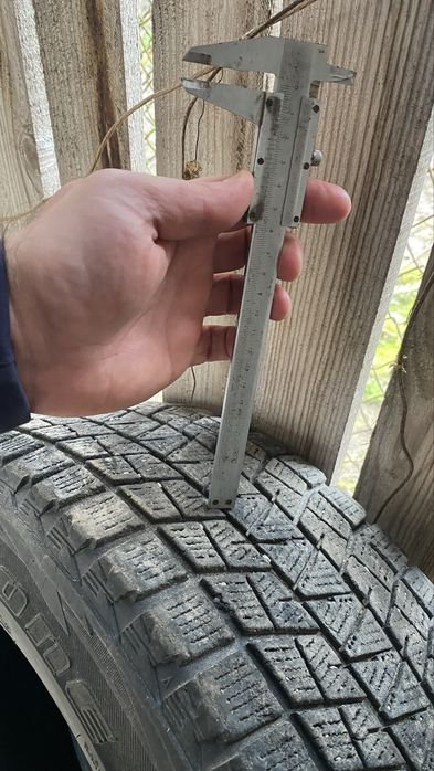 Шини зимові Bridgestone Blizzak dm v1 225 65 r17