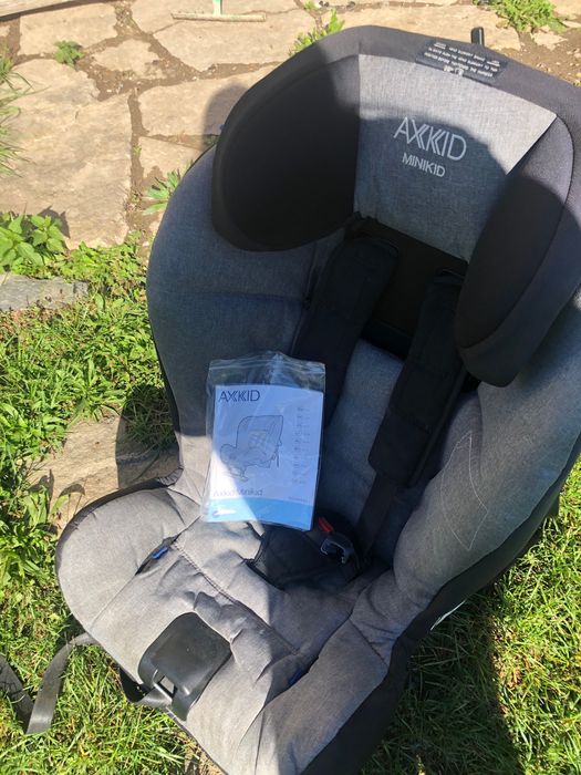 Fotelik Axkid Minikid + gratis