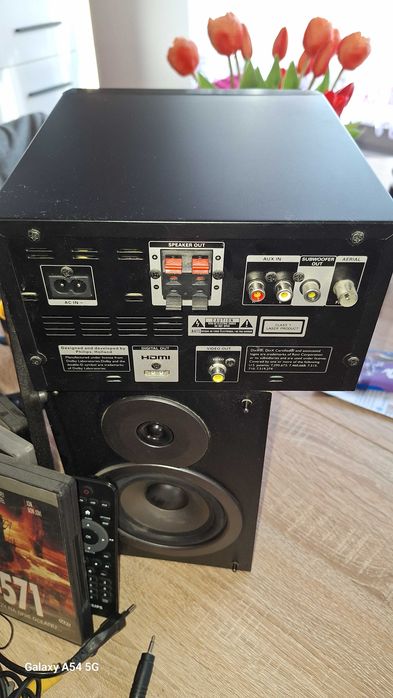 Wieża philips z DVD i mikrofonem