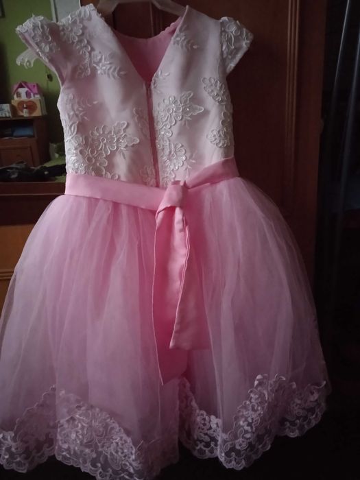Сукня для дівчинки