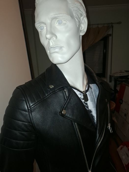 Blusão em pele estilo Baker ,tamanho M