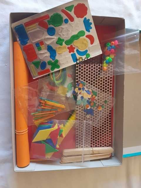 Jogo de Colagens Early Learning Centre