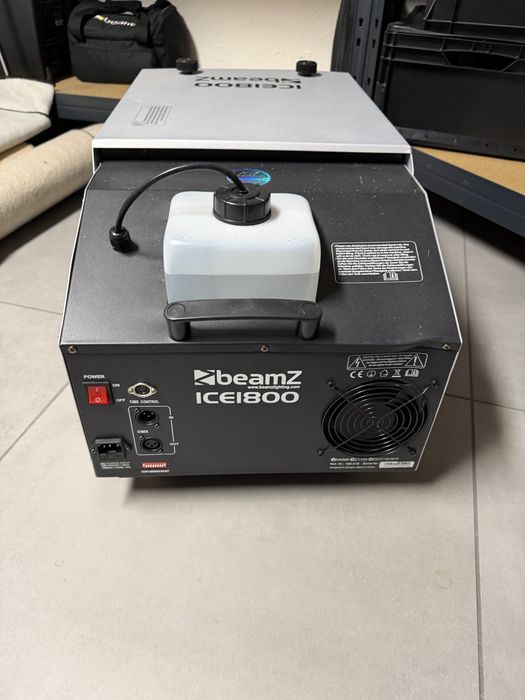 Wytwornica dymu ciężkiego BeamZ ICE1800
