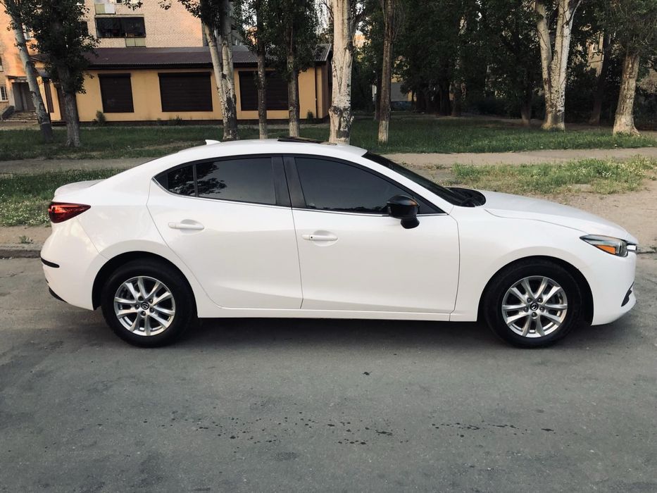 Продажа Mazda3 полная комплектация