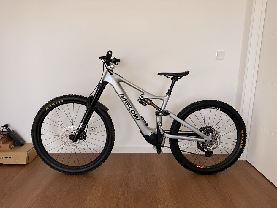 E-MTB DJI Amflow PL carbon (mullet)