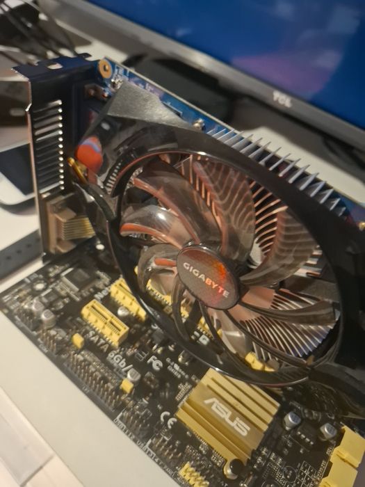 płyta główna ASUS B85M-G