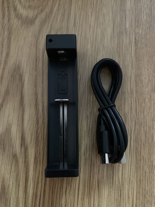 Зарядний пристрій для батарейок