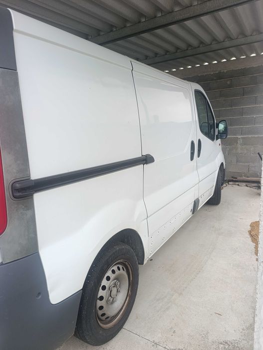 Carrinha Opel Vivaro 2000cc com 114868 km