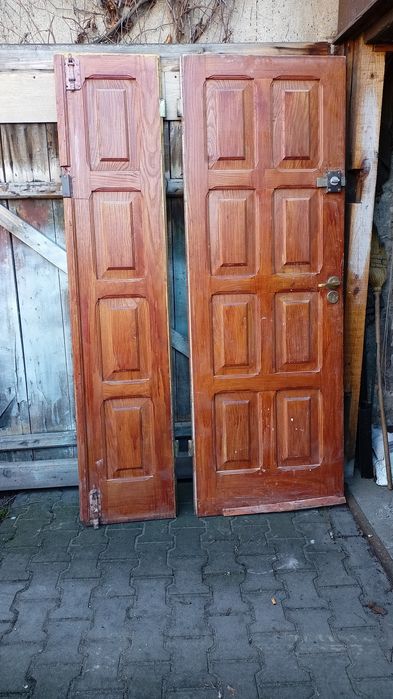 Drzwi dębowe zewnętrzne  dwu skrzydłowe