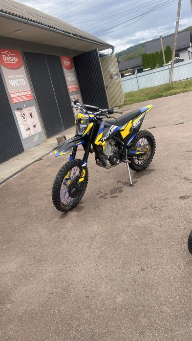 Продам кові Advance 300