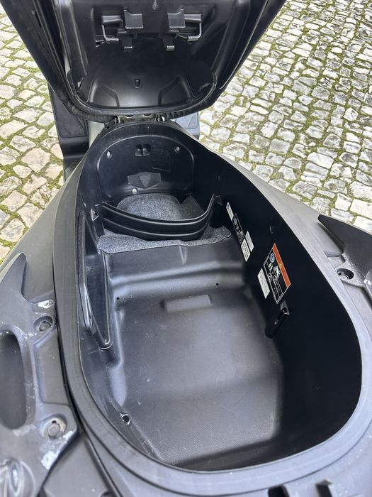 Honda Forza 300  poucos km