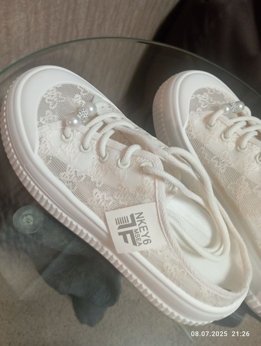 Кеды женские летние, открытые, с кружевом