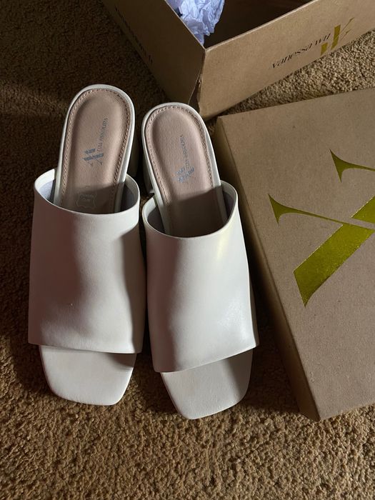 Sapatos/mulle em pele