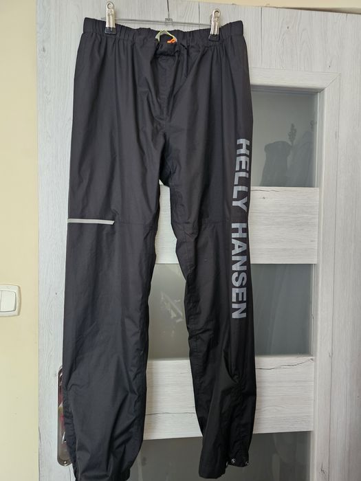 Czarne spodnie trekkingowe Helly Hansen rozm L/XL