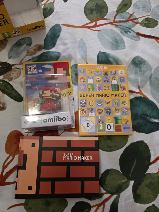 Super mario maker wii u + amiibo