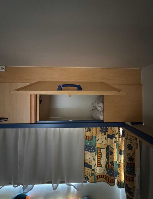 Caravana portuguesa com avançado 10m2, equipada e com documentos legais