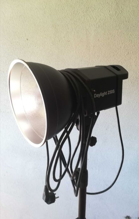 Studio Lighting.64737766093442120